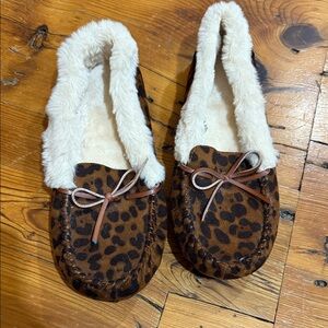 Secret Treasures Brown Leopard Faux-Fur Lined Moccasin Slippers